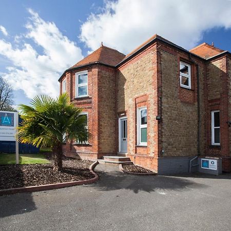Asperion Hotel Guildford Exterior photo