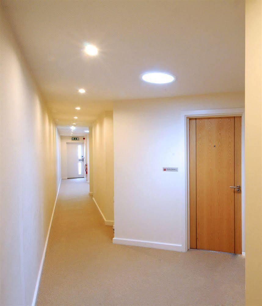 Asperion Hotel Guildford Exterior photo